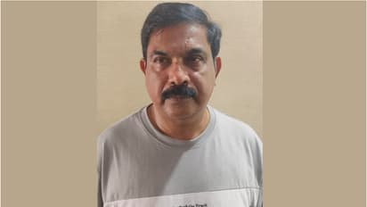 ഗസറ്റ് വിജ്ഞാപനത്തിലൂടെ പേര് മാറ്റി, പലയിടങ്ങളിൽ ഒളിവിൽ കഴിഞ്ഞു, പിടികിട്ടാപ്പുള്ളി 20 വർഷത്തിന് ശേഷം പിടിയിൽ