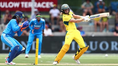 വോളിനും പെറിക്കും സെഞ്ചുറി! ഇന്ത്യക്കെതിരെ ഓസീസിന് റെക്കോഡ് സ്കോര്; മന്ദാനയ്ക്ക് വീണ്ടും നിരാശ