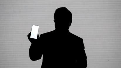 ചിലപ്പോൾ മുഖ്യമന്ത്രിയുടെ പിഎ, ചിലപ്പോൾ ചീഫ് സെലക്ടർ; 6 വർഷത്തിനിടെ യുവാവ് പിരിച്ചത് 3 കോടി, പിടിയിൽ