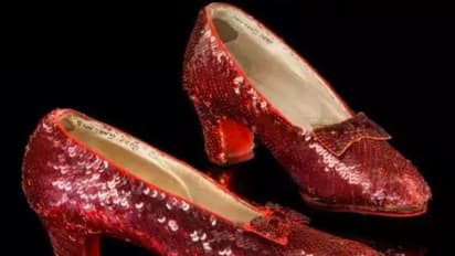 ಅಮೆರಿಕನ್ ನಟಿ ಜ್ಯೂಡಿ ಗಾರ್ಲೆಂಡ್‌ ಧರಿಸಿದ್ದ ಐತಿಹಾಸಿಕ ಶೂ ಭಾರಿ ಮೊತ್ತಕ್ಕೆ ಹರಾಜು