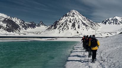 ஆண்டுக்கு 6 மாதம் இருள்; மைனஸ் 20 டிகிரி குளிர்; ரிஸ்க் விரும்பிகளுக்கான சிறந்த இடம் இதுதான்! 
