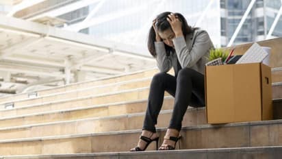 സമ്മര്‍ദ്ദമാണോ? എന്നാലീ ജോലിയില്‍ തുടരേണ്ടതില്ല; ജീവനക്കാരെ കമ്പനി പിരിച്ചുവിട്ടതായി ആരോപണം 