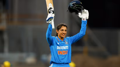 റെക്കോഡ് വേഗത്തില്‍ സെഞ്ചുറി പൂര്‍ത്തിയാക്കി സ്മൃതി മന്ദാന! പിന്നാലെ പ്രതികയും; ഇന്ത്യ കൂറ്റന്‍ സ്‌കോറിലേക്ക്