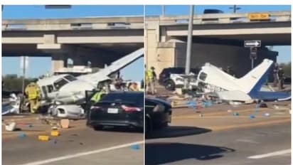 തിരക്കേറിയ ഹൈവേയിൽ ലാൻഡ് ചെയ്ത വിമാനം മൂന്ന് കാറുകൾക്ക് മുകളിലേക്ക് ഇടിച്ചുകയറി തകർന്നു; നാല് പേർക്ക് പരിക്ക്