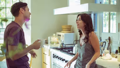 ఇష్టమైన వ్యక్తి బాధపెడుతున్నా ఎందుకు విడిపోరో తెలుసా?