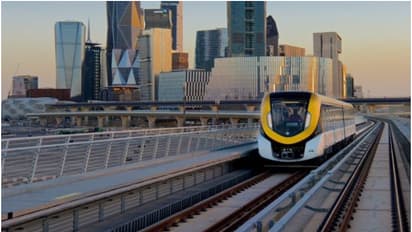 റിയാദ് മെട്രോ സർവീസ്; റെഡ്, ഗ്രീൻ ട്രെയിനുകൾ ഞായറാഴ്ച ഓടിത്തുടങ്ങും