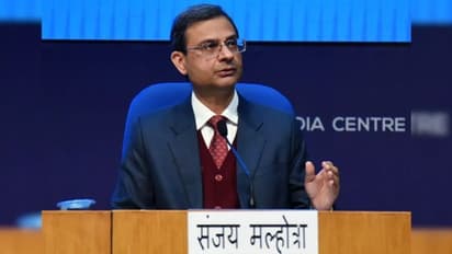 ಇಂಡಸ್‌ಇಂಡ್ ಬ್ಯಾಂಕ್‌ಗೆ RBI ದಂಡ, ಗ್ರಾಹಕರ ಮೇಲೂ ಬೀಳುತ್ತಾ ಹೊರೆ?