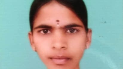 ರಾಯಚೂರು: ಬೀದಿ ನಾಯಿಗಳ ದಾಳಿಗೊಳಗಾಗಿ ಕೋಮಾದಲ್ಲಿದ್ದ ಯುವತಿ ಸಾವು