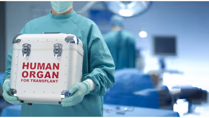 1,067 കിലോ മീറ്റർ താണ്ടി മിടിക്കുന്ന ഹൃദയമെത്തി; 59കാരിയ്ക്ക് പുതുജീവൻ, ദില്ലിയിൽ സിനിമയെ വെല്ലും രംഗങ്ങൾ