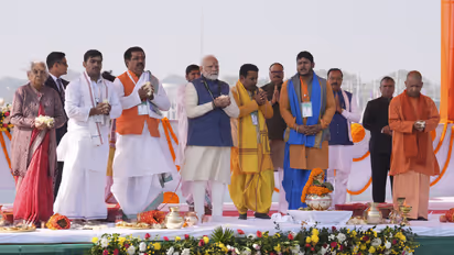 PM Modi seeks blessings at Triveni Sangam for Maha Kumbh 2025