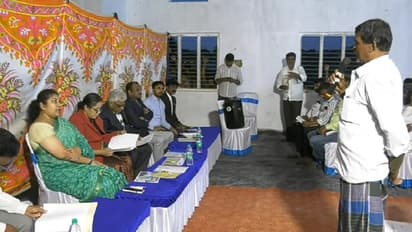 ಸುವರ್ಣ ನ್ಯೂಸ್ ಬಿಗ್ ಇಂಪ್ಯಾಕ್ಟ್: ಗ್ರಾಮಕ್ಕೆ ಡಿಸಿ, ಜಡ್ಜ್ ಭೇಟಿ, ಆ ಎರಡೂ ಕುಟುಂಬಗಳಿಗೆ ಬಹಿಷ್ಕಾರದಿಂದ ಮುಕ್ತಿ!