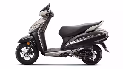 மைலேஜ் கிங், லேடீஸின் ஆல் டைம் பேவரைட்; Honda Activa 125 ரூ.9000 போதும் - இப்பவே புக் பண்ணுங்க