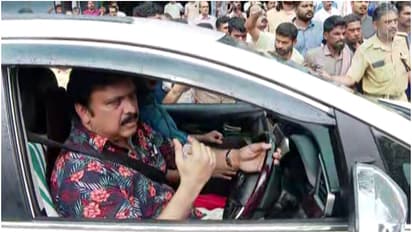 പനയമ്പാടം അപകടം; റോഡ് വീണ്ടും പരുക്കൻ ആക്കുമെന്ന് മന്ത്രി കെബി ഗണേശ് കുമാർ, ഔദ്യോഗിക വാഹനം ഓടിച്ചും പരിശോധന