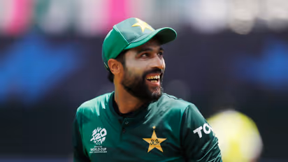Pakistan pacer Mohammad Amir trolled after announcing retirement for 2nd time, netizens ask yeh final hai na?