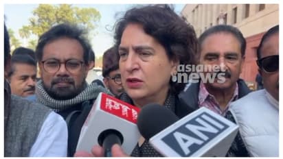 വയനാട് പാക്കേജ്: 'കേന്ദ്രം രാഷ്ട്രീയം കളിക്കുന്നു, പ്രധാനമന്ത്രിയുടെ നിലപാട് നിരാശാജനകം': പ്രിയങ്ക ഗാന്ധി