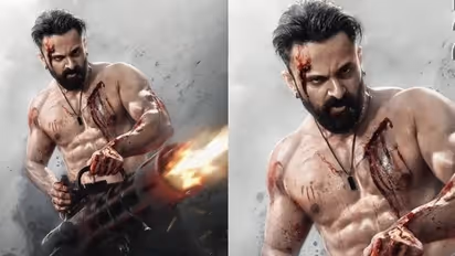 തീ തുപ്പും മെഷീൻ ഗണ്ണുമായി ഉണ്ണി മുകുന്ദൻ; തരംഗമായി 'മാർക്കോ' പുതിയ പോസ്റ്റർ, റിലിസിന് 5 നാൾ മാത്രം