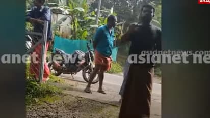 'കയറ്റിറക്ക് ചെയ്തില്ലേലും തൊഴിലാളികൾ പണം വാങ്ങി', വെള്ളറടയിലെ നോക്കുകൂലി വിവാദത്തിൽ കൂടുതൽ ദൃശ്യങ്ങൾ പുറത്ത്