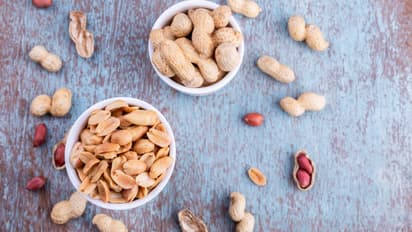 Health Benefits of Peanuts: रोज एक मूठभर खा आणि आरोग्य मिळवा