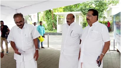 തോമസ് കെ തോമസിനെ മന്ത്രിയാക്കിയില്ലെങ്കിൽ എൻസിപിക്ക് മന്ത്രി വേണ്ട; ശശീന്ദ്രനെതിരെ കടുപ്പിച്ച് സംസ്ഥാനനേതൃത്വം