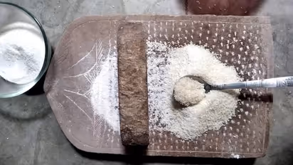 রান্নাঘরে কোথায় রাখবেন শিলনোড়া ও পাথরের বাসন? জেনে নিন বাস্তু টিপস