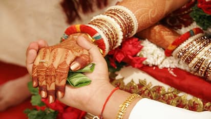 Jharkhand wedding gets icy twist! Bride calls off marriage after groom collapses at venue due to cold wave