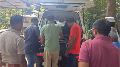 കോതമംഗലത്ത് 6 വയസുകാരിയെ വീട്ടിനുള്ളിൽ മരിച്ച നിലയിൽ കണ്ടെത്തി; അന്വേഷണം തുടങ്ങി പൊലീസ്