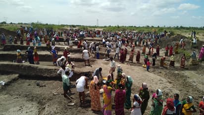 ಗುಳೆ ಹೋಗುವುದನ್ನ ತಪ್ಪಿಸಲು ರಾಯಚೂರು ಜಿ.ಪಂ. ಶತಪ್ರಯತ್ನ: ಉದ್ಯೋಗ ‌ಖಾತ್ರಿ ಯೋಜನೆಯಲ್ಲಿ ಕಾರ್ಮಿಕರಿಗೆ ಉದ್ಯೋಗ