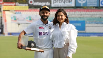 இந்தியாவை விட்டு குடும்பத்தோடு வெளியேறும் விராட் கோலி! அதிர்ச்சியில் ரசிகர்கள்