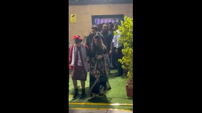 13 வயதிலேயே நடிப்பில் அம்மா ஐஸ்வர்யாவுக்கே டஃப் கொடுக்கும் மகள்! பள்ளி நாடகத்தில் அசத்திய ஆராத்யா!