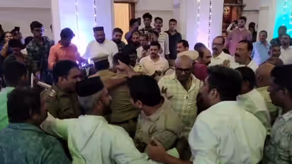 മുളന്തുരുത്തി പള്ളിയിൽ സംഘർഷം: സിഐ അടക്കം മൂന്ന് പൊലീസുകാർക്ക് പരുക്ക്; 30 ഓളം പേർക്കെതിരെ കേസെടുത്തു