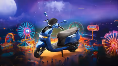 TVS iQube's 100% cashback offer ENDS today! Check variants, warranty, price and more