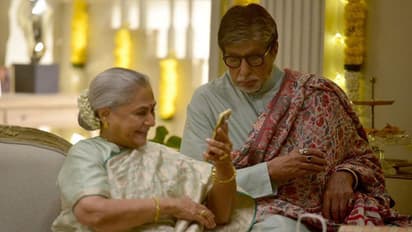amitabh bachchan reveals he still purchase gajra for wife