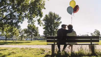 60 വയസ് കഴിഞ്ഞ ദമ്പതികളാണോ? രണ്ട് വീടുകളിലായി കഴിയുന്നത് സന്തോഷം കൂട്ടുമെന്ന് പഠനം 