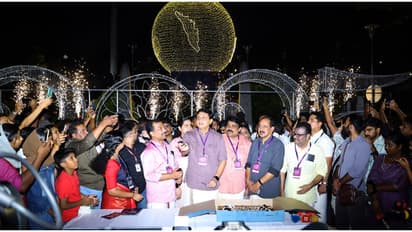 'ആഭ്യന്തര വിനോദ സഞ്ചാരികളുടെ എണ്ണത്തില്‍ കേരളം റെക്കോര്‍ഡ് സൃഷ്ടിച്ച വര്‍ഷം'; 'വസന്തോത്സവ'ത്തിന് തുടക്കം