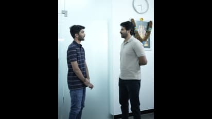 தளபதி ஸ்டைலில்; உலக செஸ் சாம்பியன் குகேஷுக்கு சிவகார்த்திகேயன் கொடுத்த காஸ்ட்லி கிஃப்ட்!