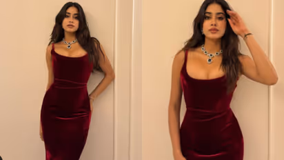 മെറൂണ് വെല്വറ്റ് ഗൗണില് തിളങ്ങി ജാന്വി കപൂര്; ചിത്രങ്ങള് വൈറല്