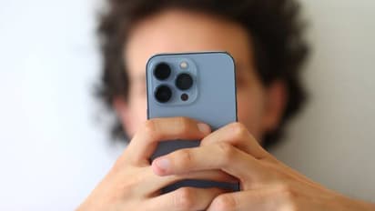 Jio's BEST recharge plans: Get 1.5GB data and UNLIMITED calls for just Rs 10/day!