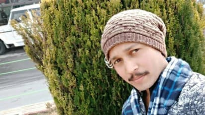 ಸೇನಾ ವಾಹನ ಪ್ರಪಾತಕ್ಕೆ ಬಿದ್ದು ಗಾಯಗೊಂಡಿದ್ದ ಕೊಡಗಿನ ಯೋಧ ಹುತಾತ್ಮ!