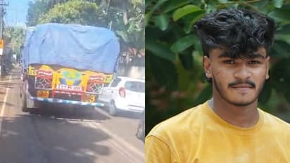 സ്കൂട്ടറിൽ ബൈക്ക് തട്ടി ലോറിക്കടിയിൽ വീണ യുവാവിന് ദാരുണാന്ത്യം, 21കാരനുമായി റോഡിലൂടെ നിരങ്ങിയത് 20 മീറ്റർ