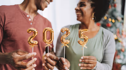 Happy New Year 2025: Wishes, quotes, messages to share with friends on New Year