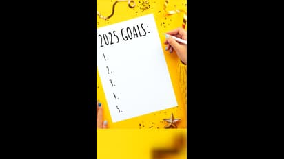 Happy New Year 2025: 10 wishes, images, quotes, greetings to send loved ones on Whatsapp/Facebook