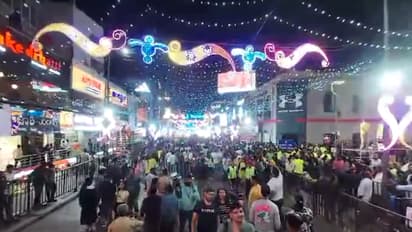 ಬ್ರಿಗೇಡ್ ರಸ್ತೆ ಹೊಸ ವರ್ಷ ಪಾರ್ಟಿಯಲ್ಲಿ ನೂಕು ನುಗ್ಗಲು, ಲಘು ಲಾಠಿ ಪ್ರಹಾರ!