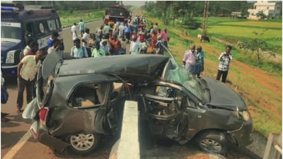 ദിണ്ടിഗലിൽ വാഹനാപകടം; രണ്ട് മലയാളികൾക്ക് ദാരുണാന്ത്യം, കുട്ടികളടക്കം 10 പേർക്ക് പരിക്കേറ്റു