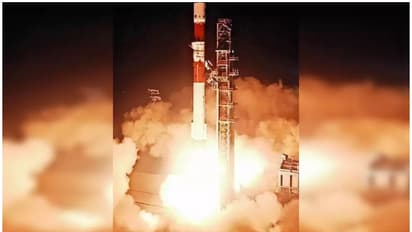 ചരിത്രം കുറിക്കാൻ ഐഎസ്ആർഒ; ബഹിരാകാശത്ത് 2 ഉപഗ്രഹങ്ങളെ കൂട്ടിച്ചേർക്കുന്ന സ്പേസ് ഡോക്കിംഗ് പരീക്ഷണം 7ന് തന്നെ