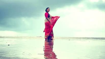 ഒരു എപ്പിസോഡിന് 3 ലക്ഷം വാങ്ങുന്ന നടിയെ മാറ്റിയോ! : ആ സീരിയലില് കഥയെ വെല്ലുന്ന ട്വിസ്റ്റോ?