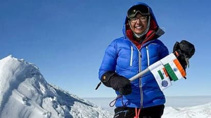 കയ്യടിക്കെടാ; ആദ്യ ട്രെക്കിംഗ് 7 -ാം വയസിൽ, 16 -ൽ എവറസ്റ്റ്, ഏഴ് കൊടുമുടികളും കീഴടക്കി കാമ്യകാർത്തികേയന്