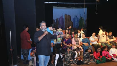 ಬೆಂಗಳೂರು: ಚಿಣ್ಣರ ರಂಗ ಸಂಕ್ರಾಂತಿ ಕಾರ್ಯಕ್ರಮ, ಪ್ರೇಕ್ಷಕರ ಮನಗೆದ್ದ ಮಕ್ಕಳ ನಾಟಕ!