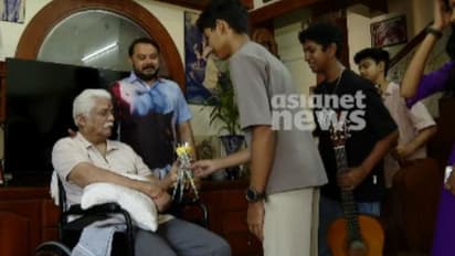 ചിരിയുടെ രാജകുമാരനിന്ന് പിറന്നാൾ; കലോത്സവവേദിയിൽ നിന്ന് കൗമാര കലാകാരൻമാരെത്തി, പൂച്ചെണ്ടുകളുമായി