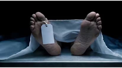 ഫോണിൽ കിട്ടിയില്ല, മാതാപിതാക്കൾ ഹോസ്റ്റലിലെത്തി; ഐഐടി ഖരഗ്പൂർ വിദ്യാർത്ഥിയായ മകനെ കണ്ടത് തൂങ്ങിമരിച്ച നിലയിൽ