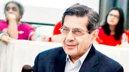 How much was Kareena Kapoor, Alia Bhatt's celebrity gynaecologist Rustom Soonawala's FEE